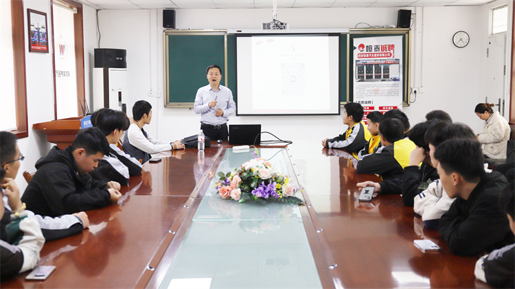 西安萬通攜手恒泰共筑學(xué)子就業(yè)夢，舉辦專場招聘會