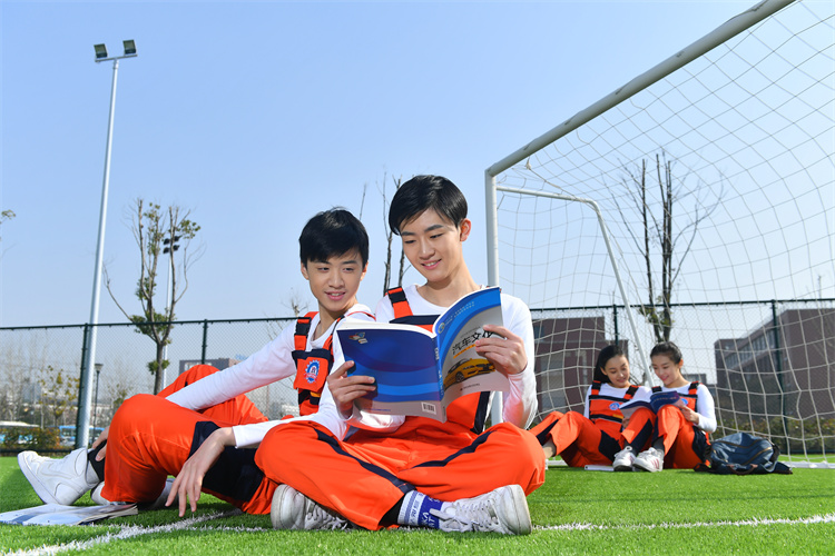 【選擇西安萬通】如果你的孩子在升學的岔路口，請早做決斷！