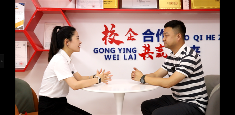 德邦汽車集團魏山先生走進西安萬通汽車學校，共話技術學生職場競爭力與未來規(guī)劃