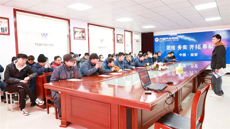 校企合作新典范：西安萬通汽車學校與中集陜汽重卡，共鑄焊接人才新篇章
