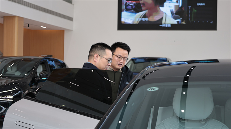 深化產(chǎn)教融合 共育未來匠才  西安萬通汽車學(xué)校校長一行受邀赴小鵬汽車（陜西）交流并簽約共建定向班
