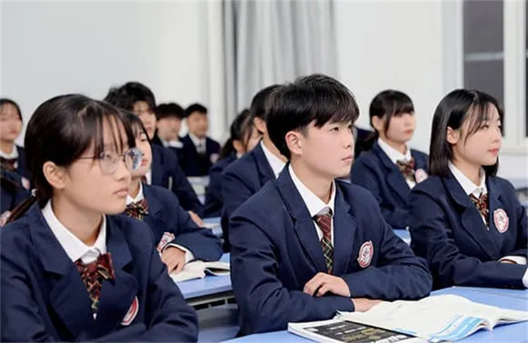 單招沒考好？別慌！西安萬通春招末班車，給孩子另一條成才之路