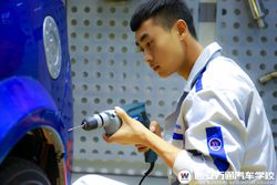 �����յ��L���R���飺�W�������g(sh��) �����L��Ӣ