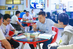 開學(xué)季|火熱報(bào)名席卷初秋  選好學(xué)校贏好未來