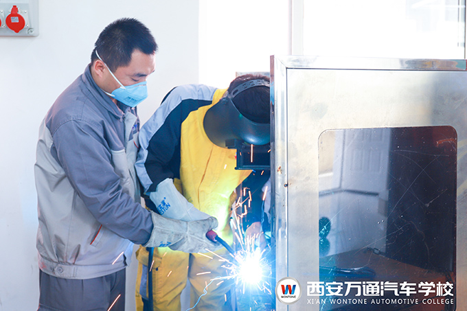 西安短期焊工培訓(xùn)多少錢(qián)？短期培訓(xùn)就業(yè)學(xué)校哪家好？
