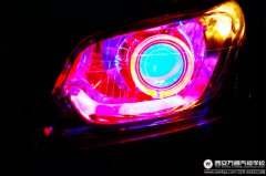 【企業(yè)進(jìn)校園】汽車美容改裝之燈光升級體驗課