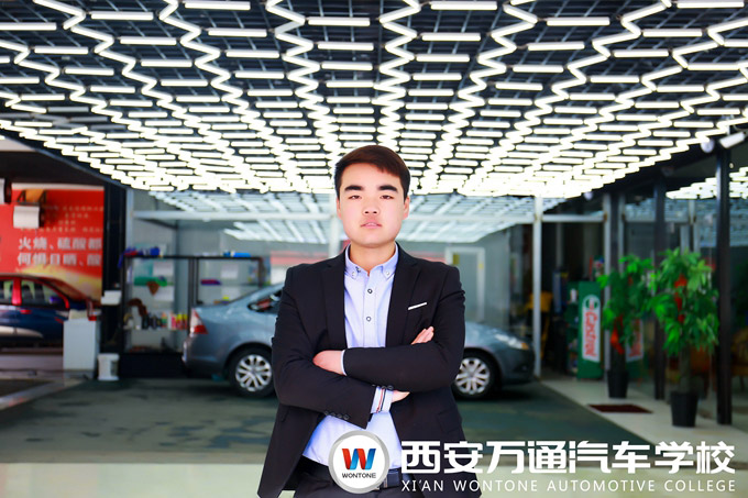 車爵士分店店長——西安萬通學子陳強強
