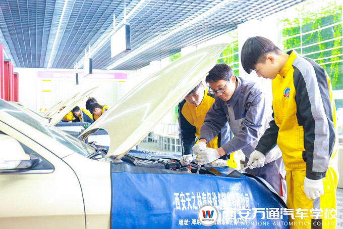西安萬通電器改裝教學(xué)課堂