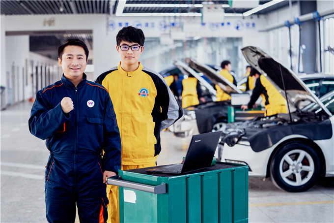 戰(zhàn)疫情——萬通汽車教育聯(lián)合央視頻，開啟線上云課堂