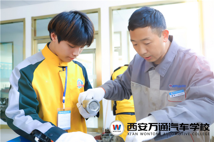 停車后，風(fēng)扇持續(xù)運(yùn)轉(zhuǎn)是正常的嗎？