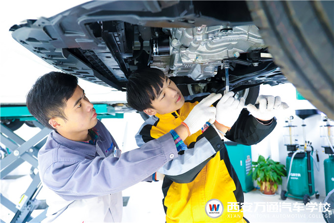 這5種駕駛壞習(xí)慣最傷車！