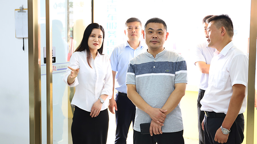 汽修行業(yè)頂級大師李東江教授蒞臨西安萬通講學(xué)4