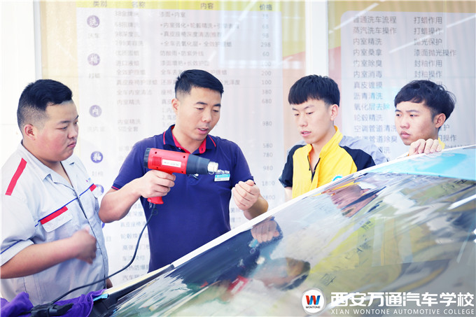 在西安萬通學(xué)美容創(chuàng)業(yè)必行！