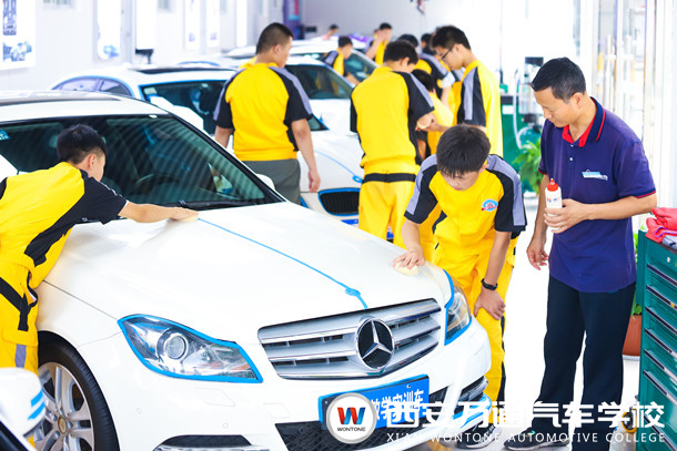 西安萬(wàn)通汽車學(xué)校三膜培訓(xùn)班火熱招生中！