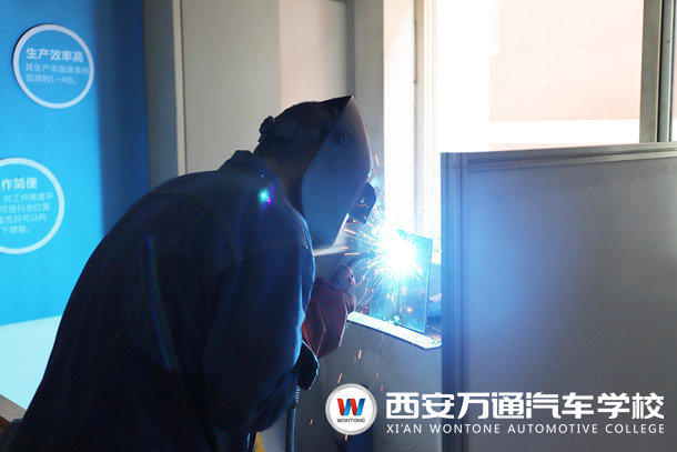 極度緊缺人才：焊工高居榜首，現(xiàn)在學(xué)還來得及！