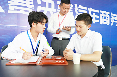 初中畢業(yè)學(xué)技術(shù)，西安公辦職高和大專技工學(xué)校有哪些？