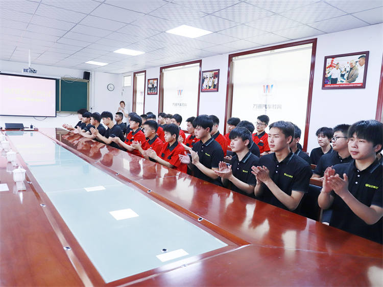 校企合作 ——西安萬(wàn)通 崗前強(qiáng)化定向班正式開(kāi)班！