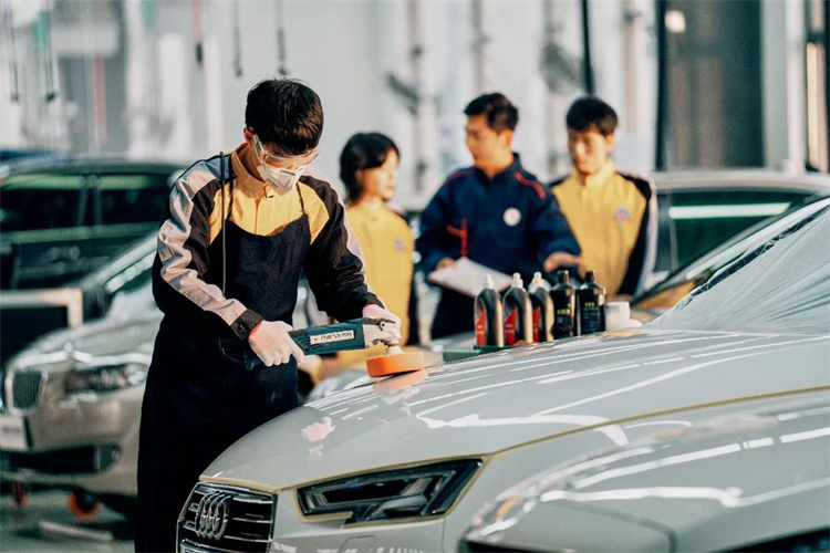 告別體力活，拒絕死工資！學(xué)習(xí)汽車(chē)美容創(chuàng)業(yè)自己當(dāng)老板!