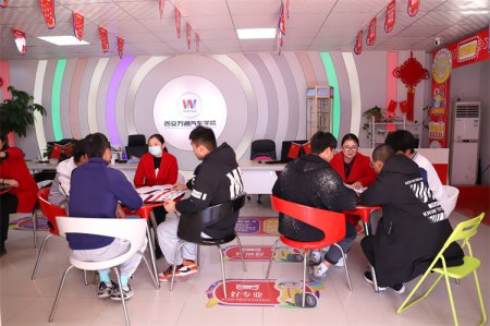輟學(xué)不可怕，重新?lián)裥Ｈ雽W(xué)能更好！