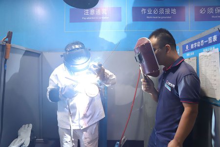 氬弧焊新手入門教學(xué)，氬弧焊焊接手法與技巧